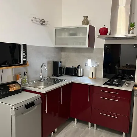 Des Combes Blanches Avec Piscine Holiday home Frayssinet-le-Gelat